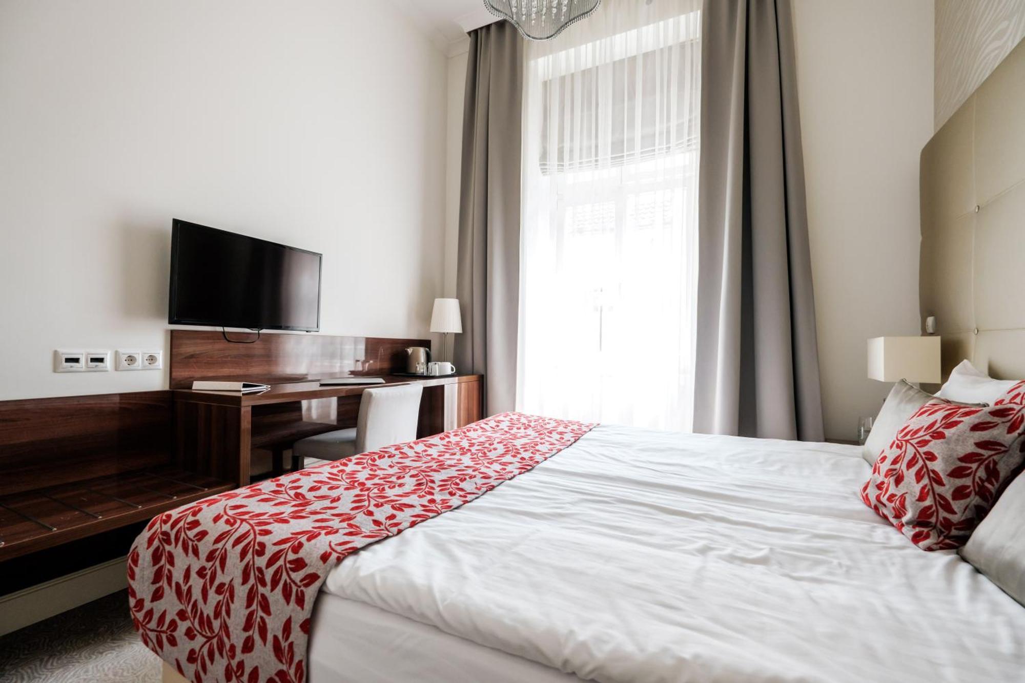 Adele Boutique Hotel 페치 외부 사진