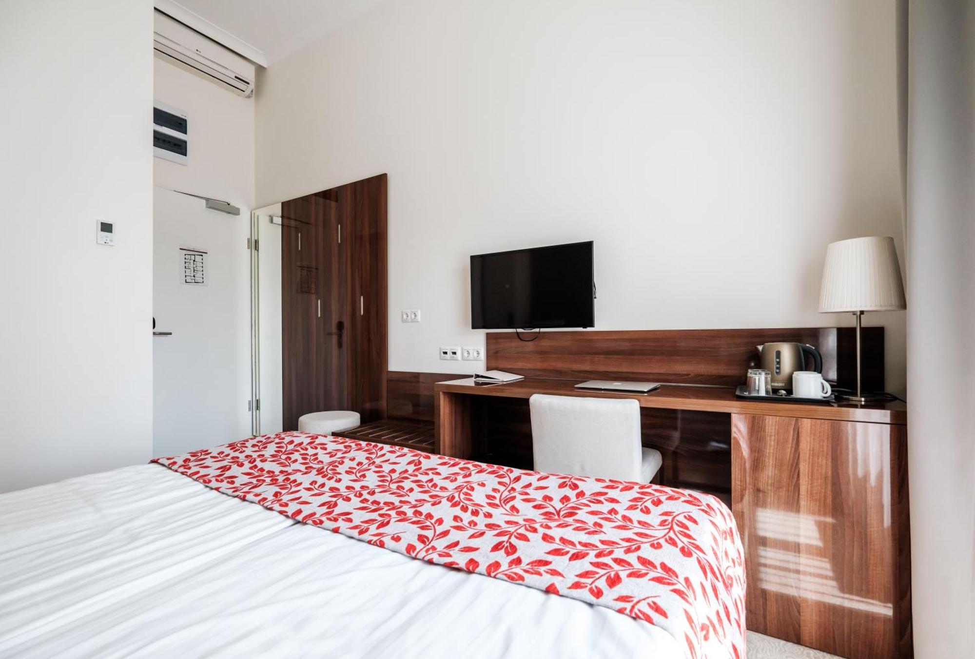 Adele Boutique Hotel 페치 외부 사진