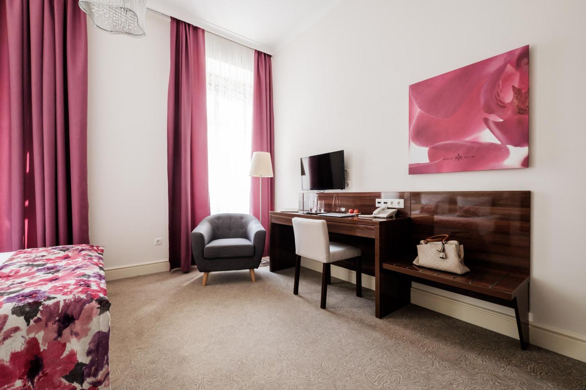 Adele Boutique Hotel 페치 외부 사진