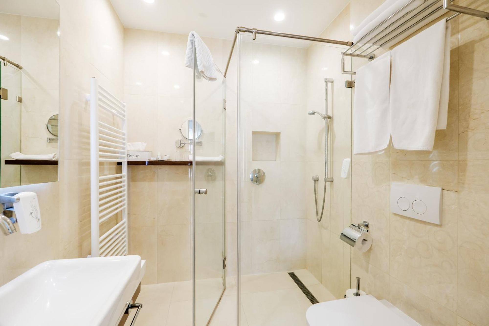 Adele Boutique Hotel 페치 외부 사진